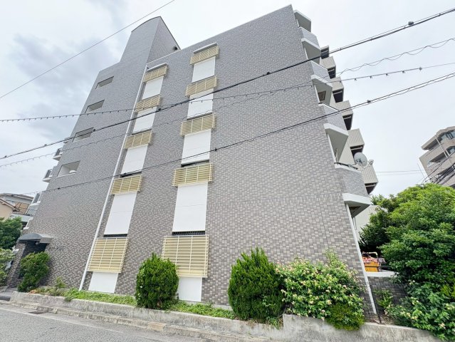 シャトレ鳴尾の外観写真