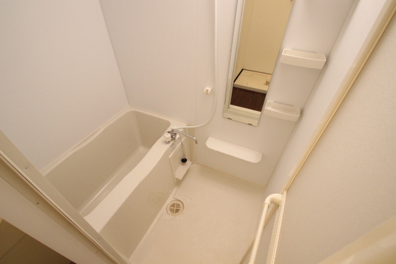 バス・シャワールーム　※他部屋の写真です。現況優先