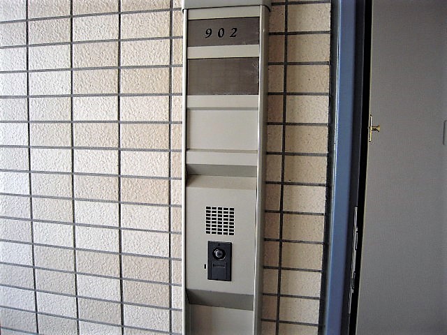 玄関　モニターフォン