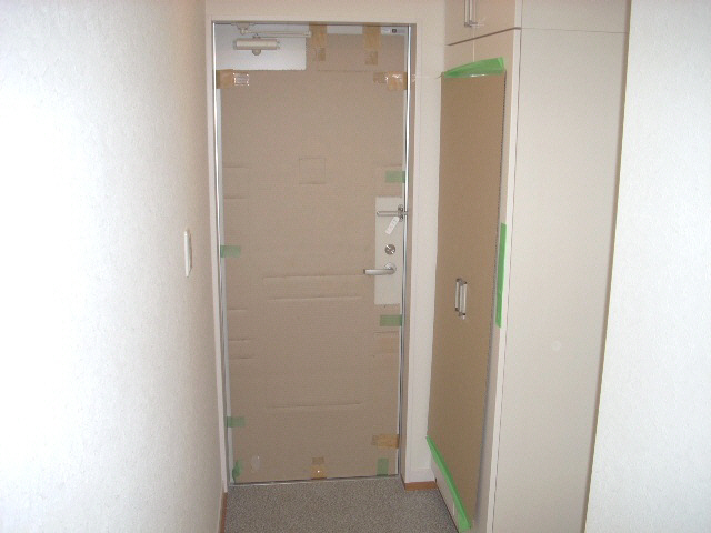 玄関　※別部屋写真