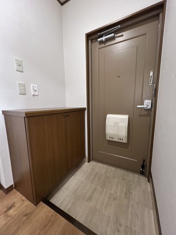 玄関　シューズボックス付き