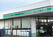 コンビニ　ローソンストア100横浜瀬谷店（コンビニ）まで104m