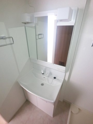 洗面設備　※同タイプ写真になります