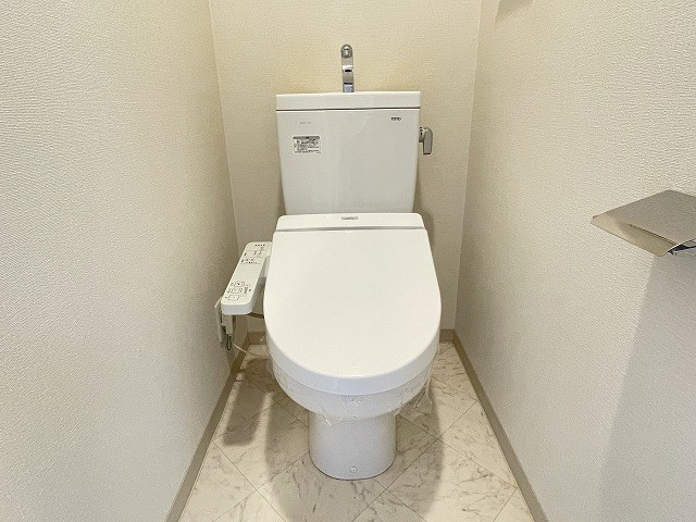 トイレ　参考写真。