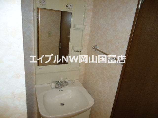 洗面設備　洗髪洗面化粧台