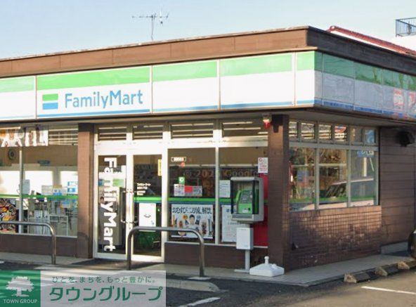 コンビニ　ファミリーマート加須久下店（コンビニ）まで1400m
