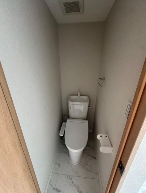 トイレ　ウォシュレット付きが嬉しいトイレです