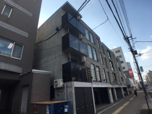 建物外観　札幌市白石区菊水２条「ＣＲＥＳＴＯＰＩＡ」