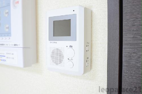 セキュリティ　モニター付きインターホン