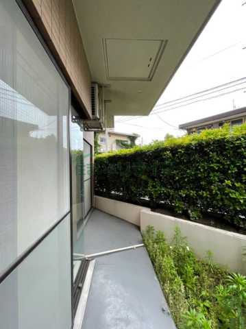 バルコニー　プライムアーバン三軒茶屋III