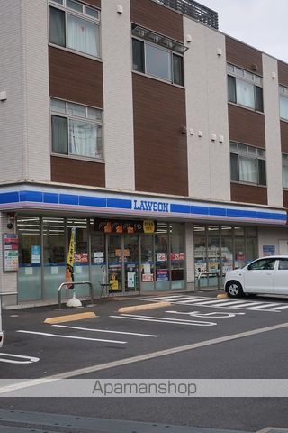 コンビニ　ローソン（コンビニ）まで656m
