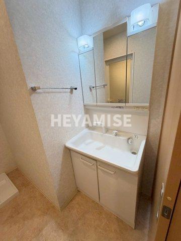 洗面設備　※同間取りの別の階のお部屋の画像です※現況を優先します