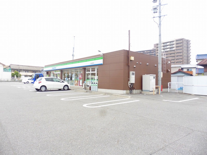 コンビニ　ファミリーマート 三河高浜駅南店（コンビニ）まで281m