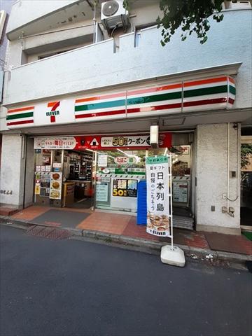 コンビニ　セブンイレブン（コンビニ）まで160m
