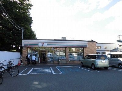 コンビニ　セブンイレブン錦町店（コンビニ）まで1300m