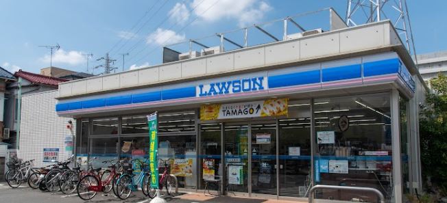 コンビニ　ローソン 足立東和四丁目店（コンビニ）まで738m