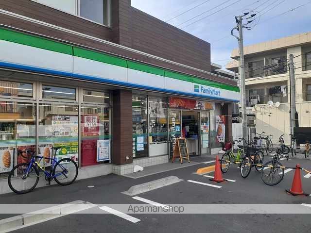 コンビニ　ファミリーマート岡大前店（コンビニ）まで1200m