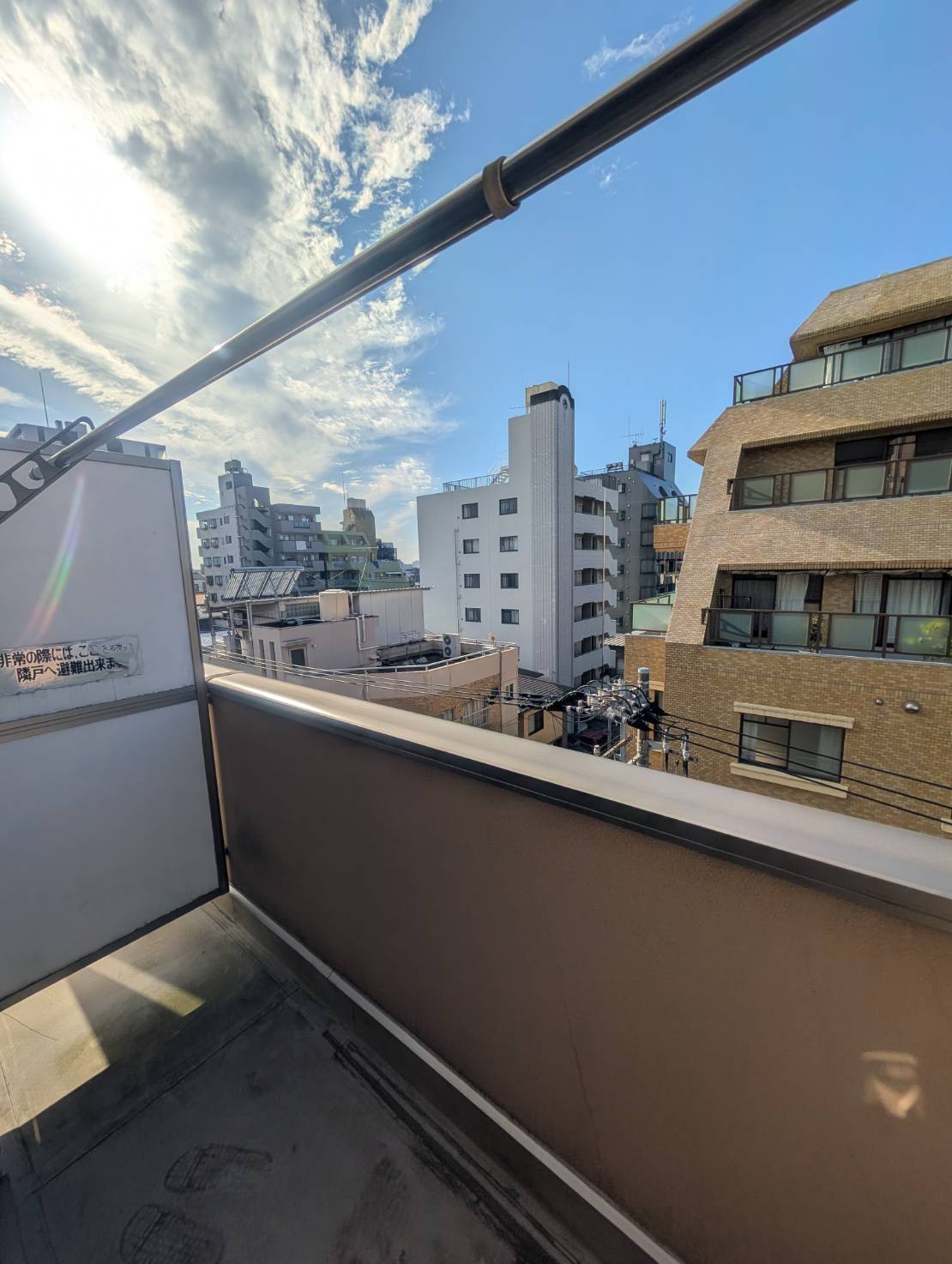 バルコニー　他号室の写真になります。