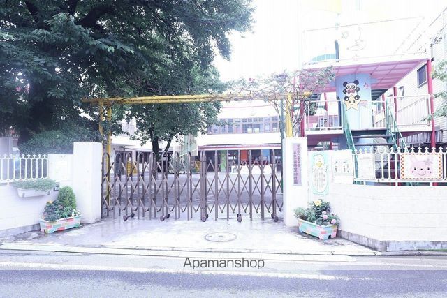 幼稚園・保育園　若草幼稚園（幼稚園・保育園）まで363m
