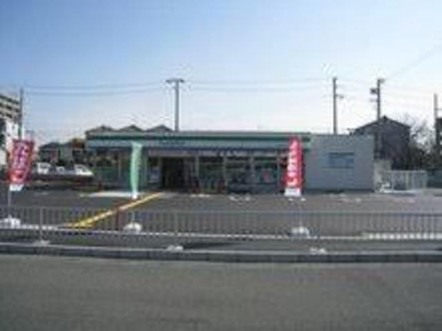 コンビニ　ファミリーマート豊中島江町店（コンビニ）まで768m