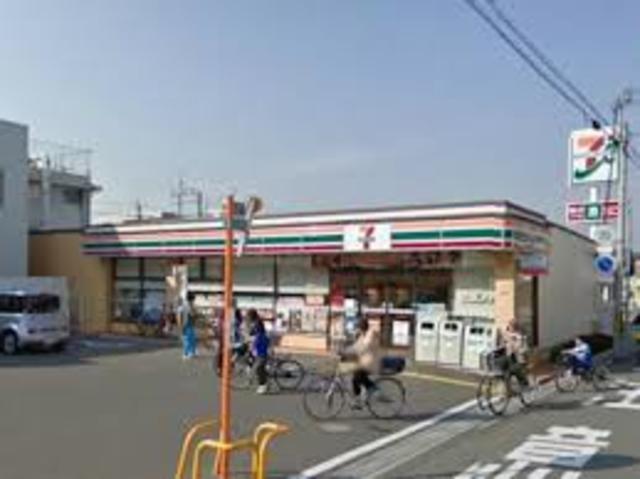 コンビニ　セブンイレブン豊中千成町店（コンビニ）まで871m