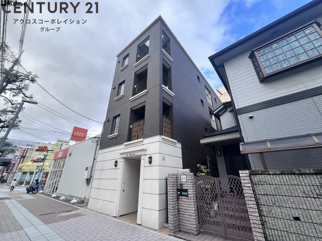 建物外観　防犯カメラ付きでセキュリティ安心！