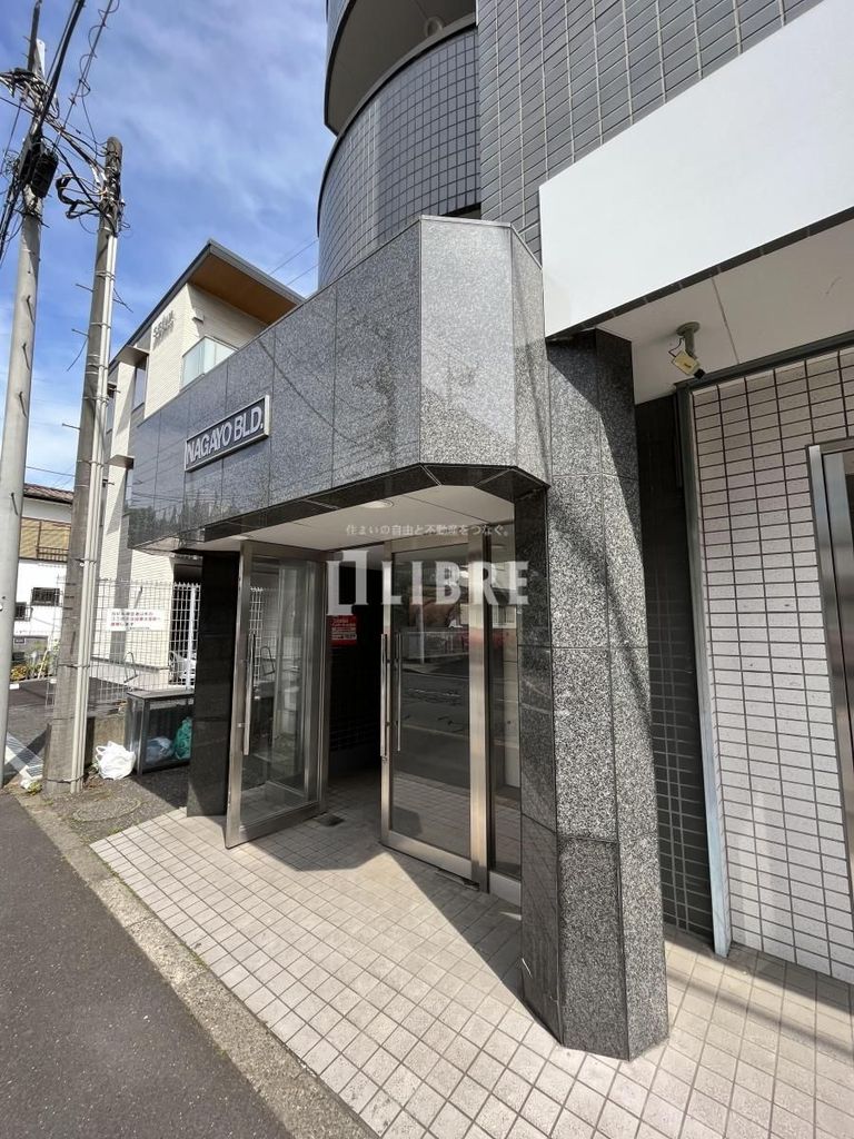 エントランス　庭