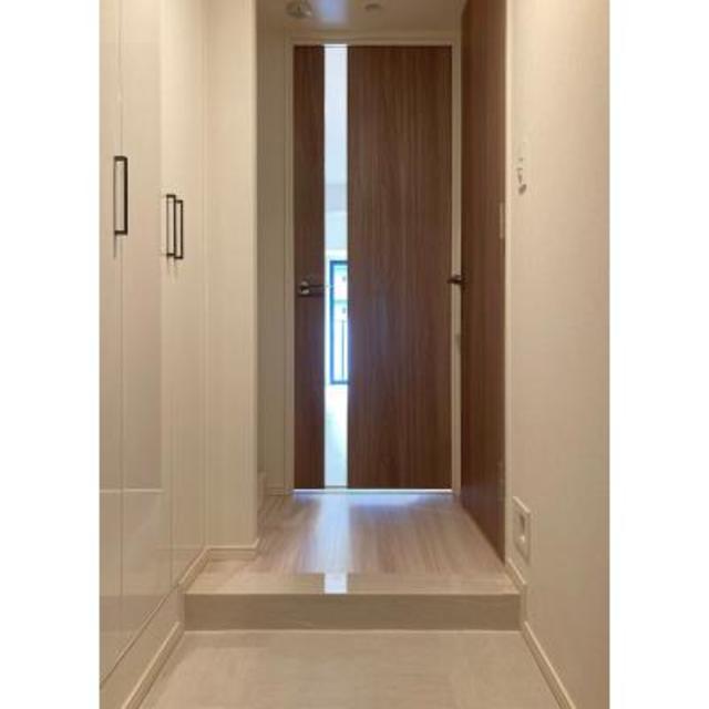 玄関　※写真は同タイプ住戸です。