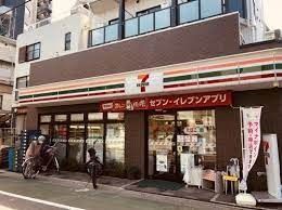 コンビニ　セブンイレブン板橋清水町店（コンビニ）まで50m