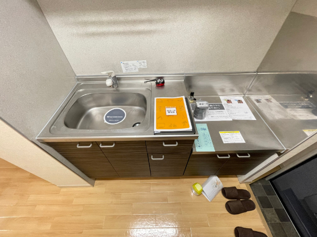 キッチン　同物件別室の写真転用