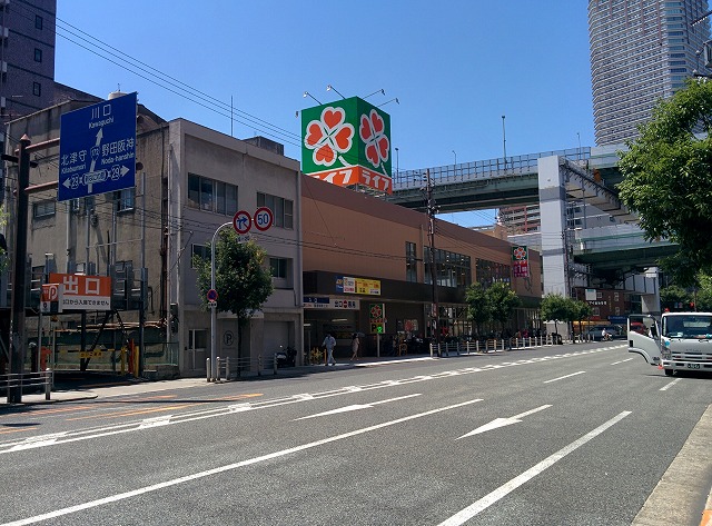 スーパー　ライフ 阿波座駅前店（スーパー）まで708m