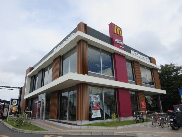 飲食店　マクドナルド　環状４号線笠間店（飲食店）まで600m