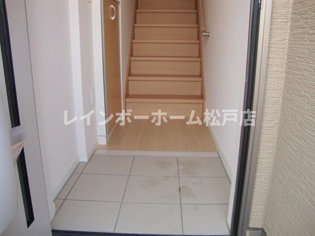 玄関　シンプルで使いやすい玄関です