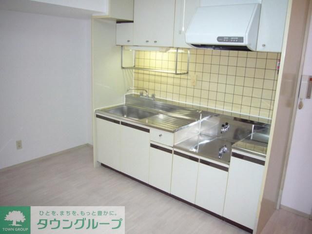キッチン　※同物件別部屋参考写真