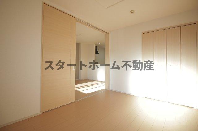 居室・リビング　こちらの居間で趣味の時間をお楽しみください