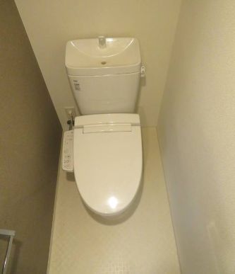 トイレ　※同間取り参考写真です。