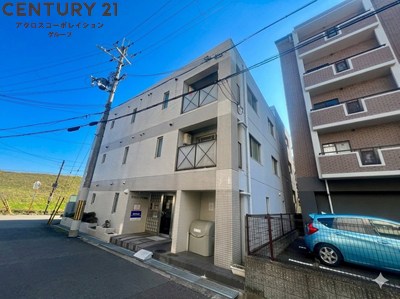 建物外観　オートロック完備！敷地内駐輪場あり♪