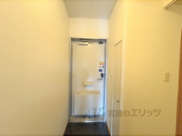 レオパレスアルカンシェル藤阪の玄関写真