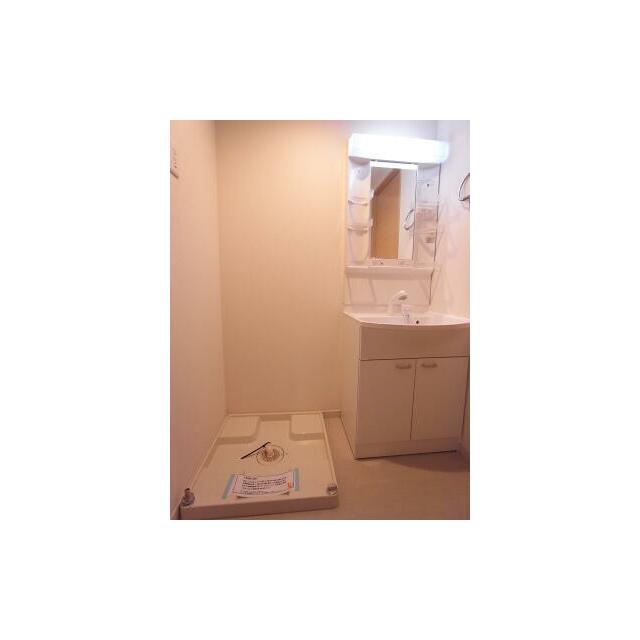 洗面設備　※同仕様写真含む