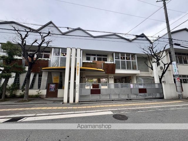 幼稚園・保育園　ひまわり幼稚園（幼稚園・保育園）まで233m