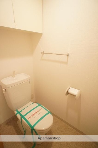 ＪＲ横浜線 新横浜駅 徒歩7分 11階建 築22年のトイレ写真