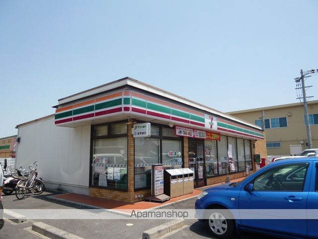 コンビニ　セブンイレブン（コンビニ）まで333m