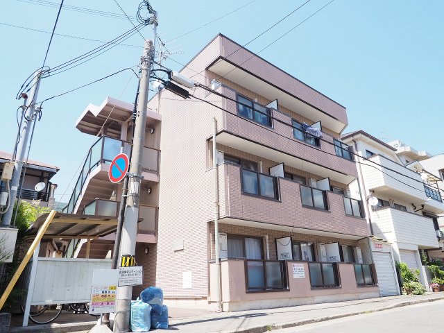 建物外観　落ち着いた雰囲気の外観です
