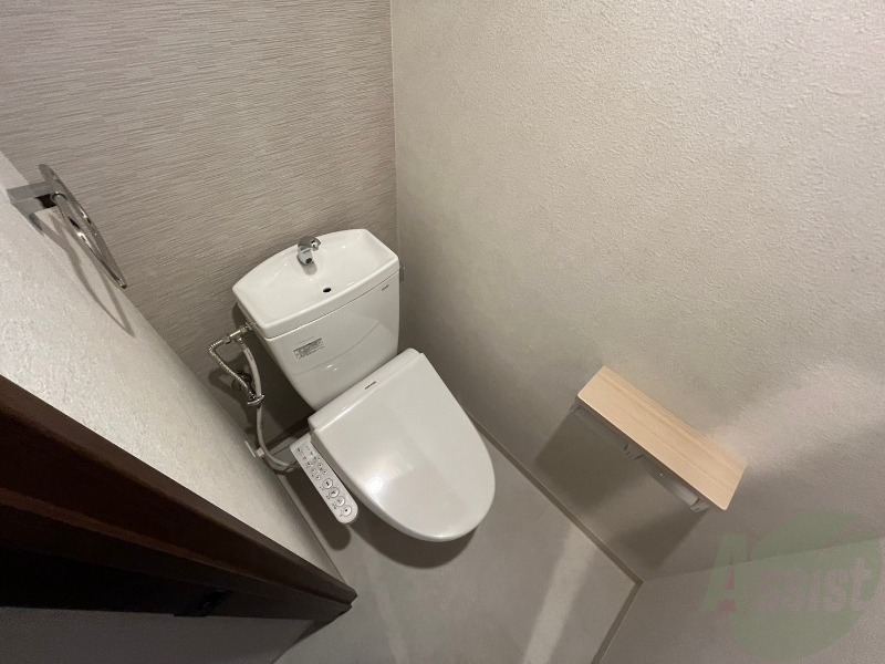 トイレ　ウォシュレット機能がついたトイレ。安心して使用できますね。