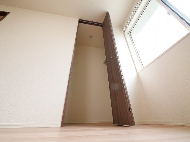 収納　ウォークインクローゼットです