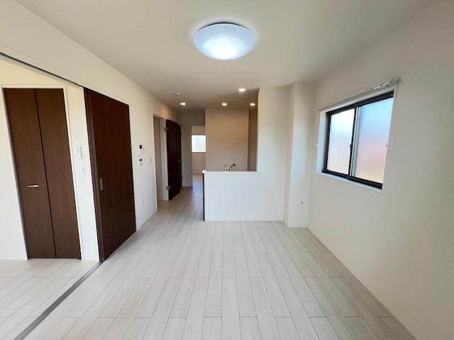 小田原市酒匂 アパートII期新築工事の居間写真