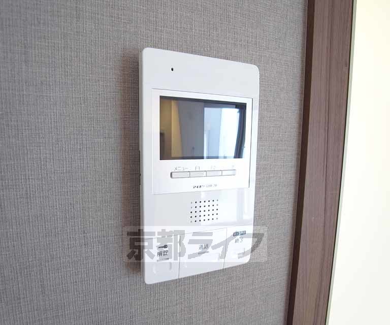 セキュリティ　ＴＶモニターホン、オートロック付きで防犯面も安心です。