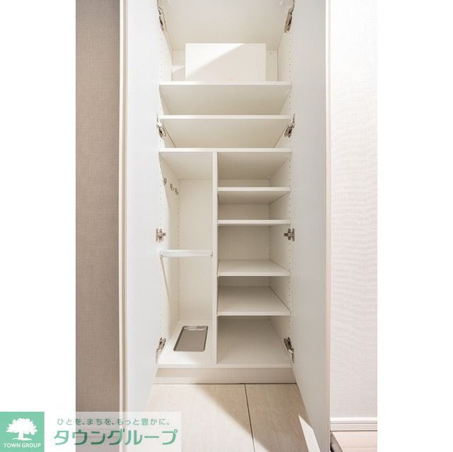 玄関　シューズボックス