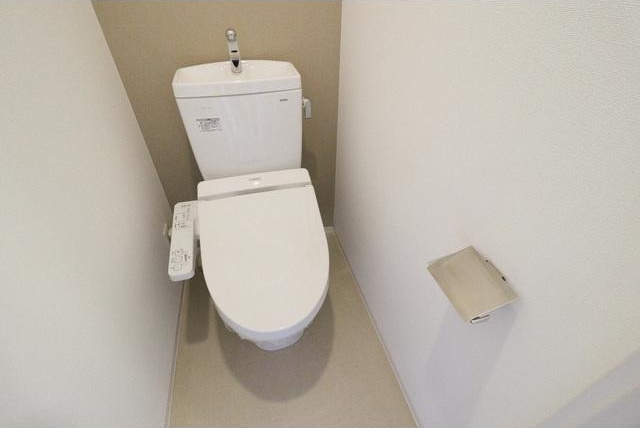 エスリード京橋グレイスのトイレ写真