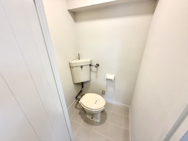 ＪＲ片町線 住道駅 徒歩14分 6階建 築48年のトイレ写真